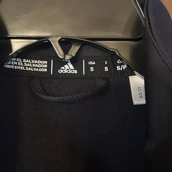 Adidas pull over - Picture 2 of 3